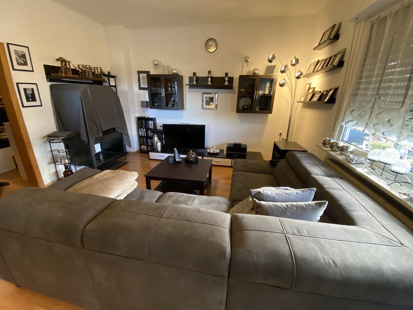 Prodej domu 201 m², pozemek 165 m², Oberhausen, Severní Porýní-Vestfálsko Prodej domu 201 m², pozemek 165 m², Oberhausen, Severní Porýní-Vestfálsko