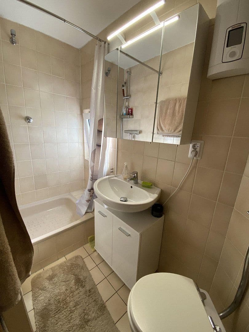Prodej domu 201 m², pozemek 165 m², Oberhausen, Severní Porýní-Vestfálsko Prodej domu 201 m², pozemek 165 m², Oberhausen, Severní Porýní-Vestfálsko