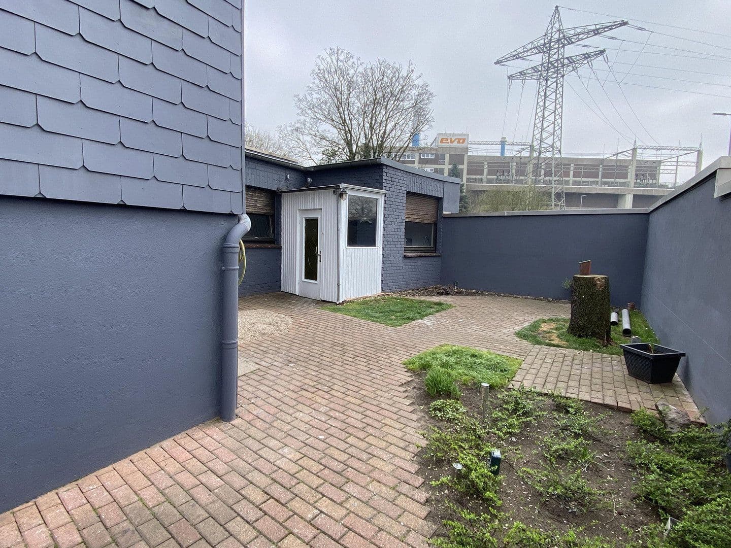 Prodej domu 201 m², pozemek 165 m², Oberhausen, Severní Porýní-Vestfálsko Prodej domu 201 m², pozemek 165 m², Oberhausen, Severní Porýní-Vestfálsko