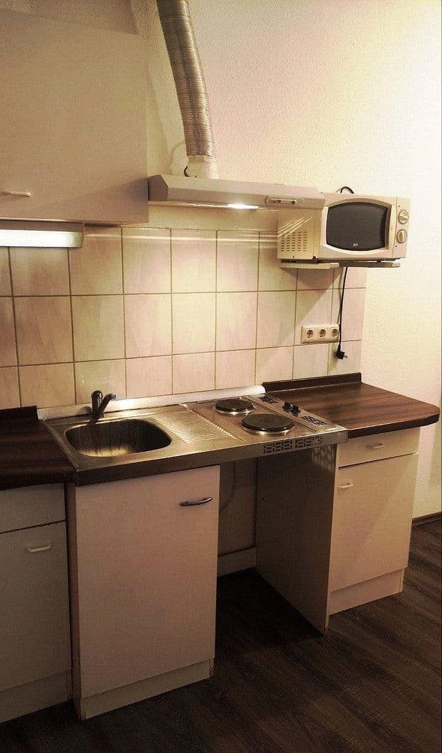 Pronájem bytu 1+1 40 m², Hohenlohestrasse 75, Bad Wildbad, Bádensko-Württembersko Pronájem bytu 1+1 40 m², Hohenlohestrasse 75, Bad Wildbad, Bádensko-Württembersko