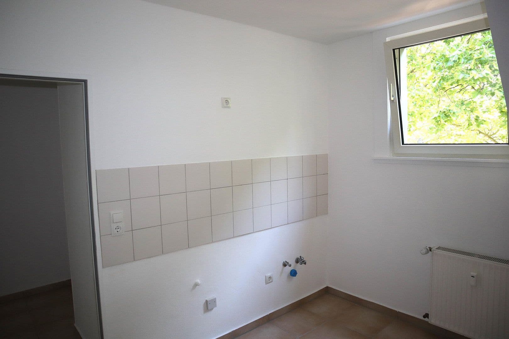 Pronájem bytu 4+1 80 m², Ludwigshafen, Porýní-Falc Pronájem bytu 4+1 80 m², Ludwigshafen, Porýní-Falc