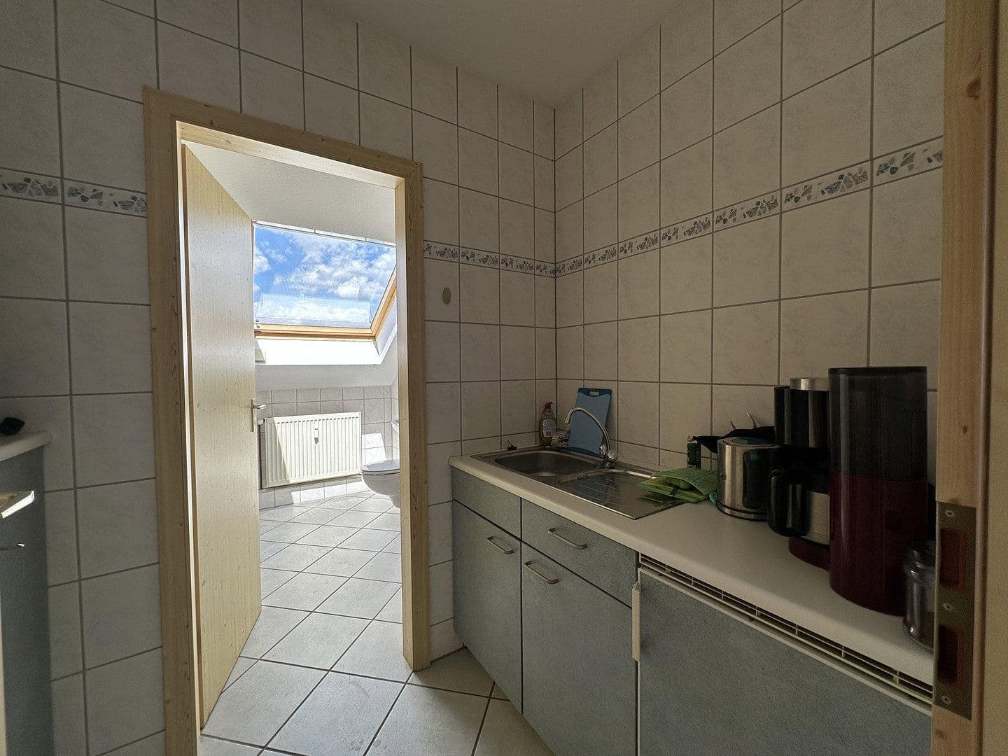 Prodej domu 300 m², pozemek 3.400 m², An den Lindenbäumen 58, Fuldabrück, Hessen Prodej domu 300 m², pozemek 3.400 m², An den Lindenbäumen 58, Fuldabrück, Hessen