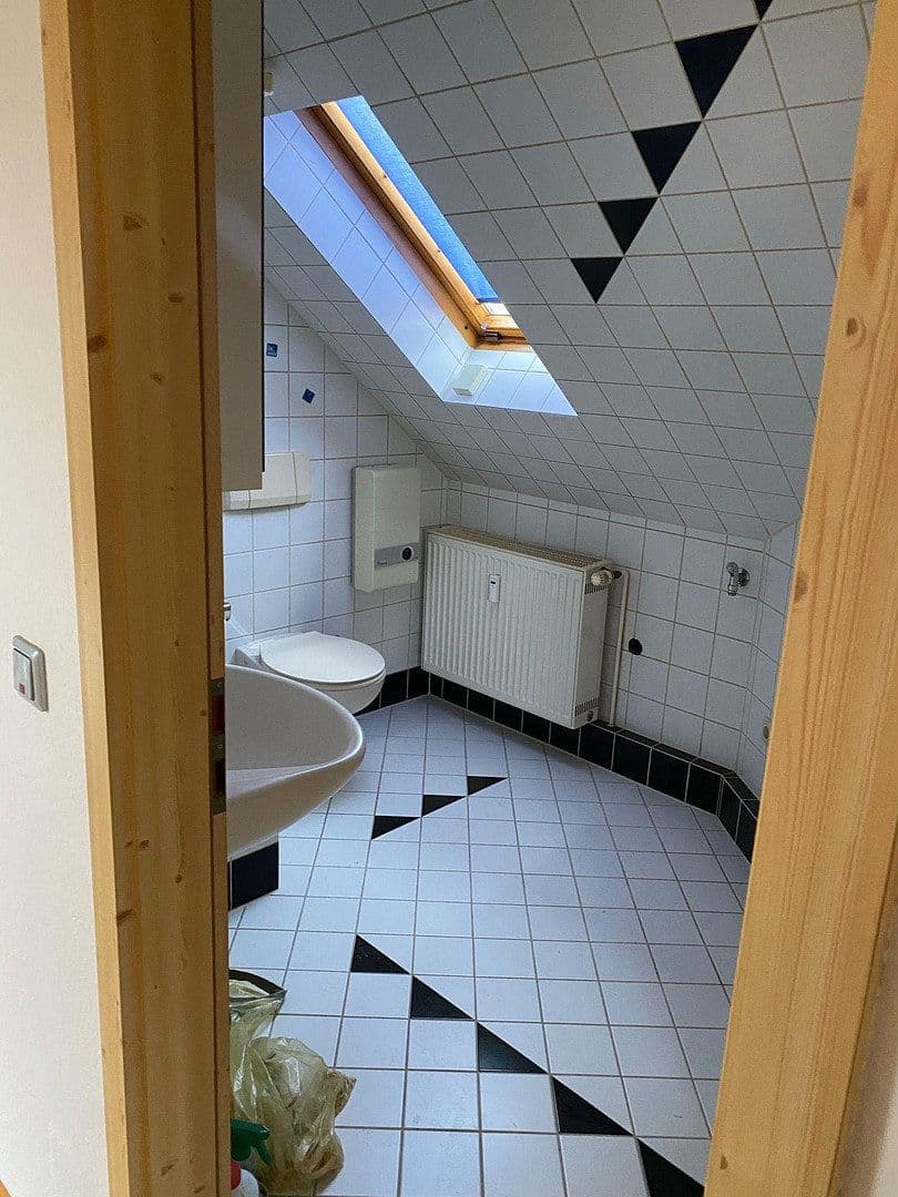 Prodej domu 300 m², pozemek 3.400 m², An den Lindenbäumen 58, Fuldabrück, Hessen Prodej domu 300 m², pozemek 3.400 m², An den Lindenbäumen 58, Fuldabrück, Hessen