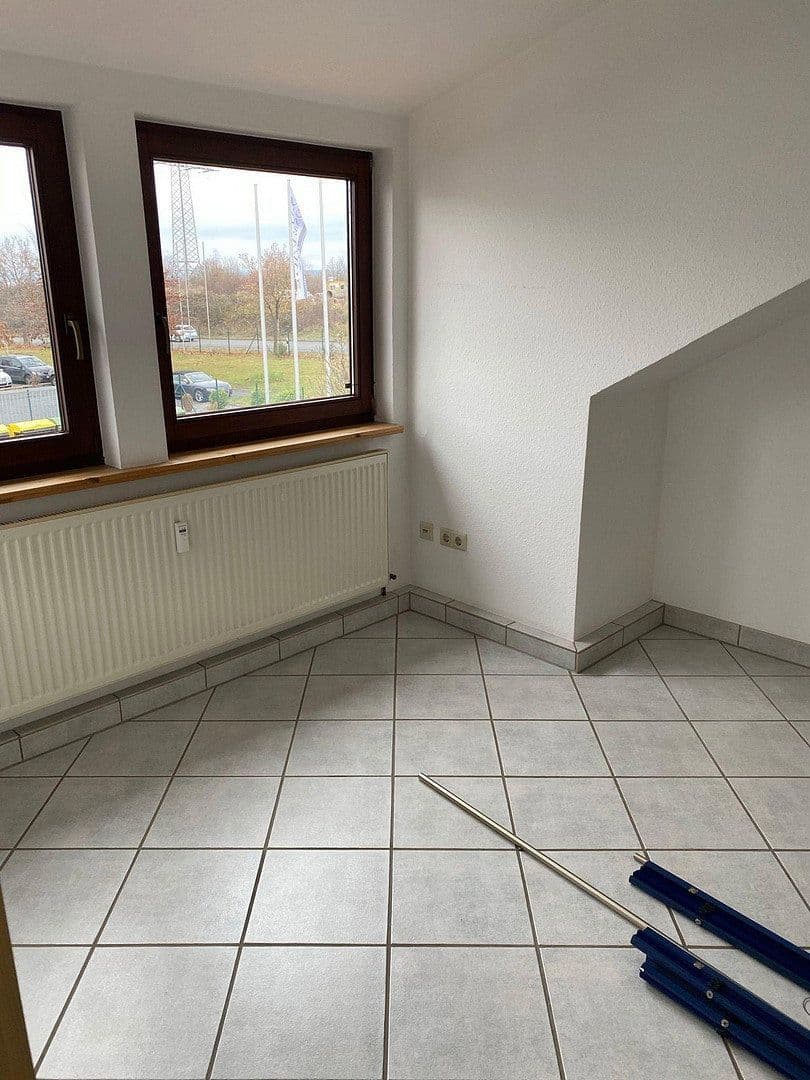 Prodej domu 300 m², pozemek 3.400 m², An den Lindenbäumen 58, Fuldabrück, Hessen Prodej domu 300 m², pozemek 3.400 m², An den Lindenbäumen 58, Fuldabrück, Hessen