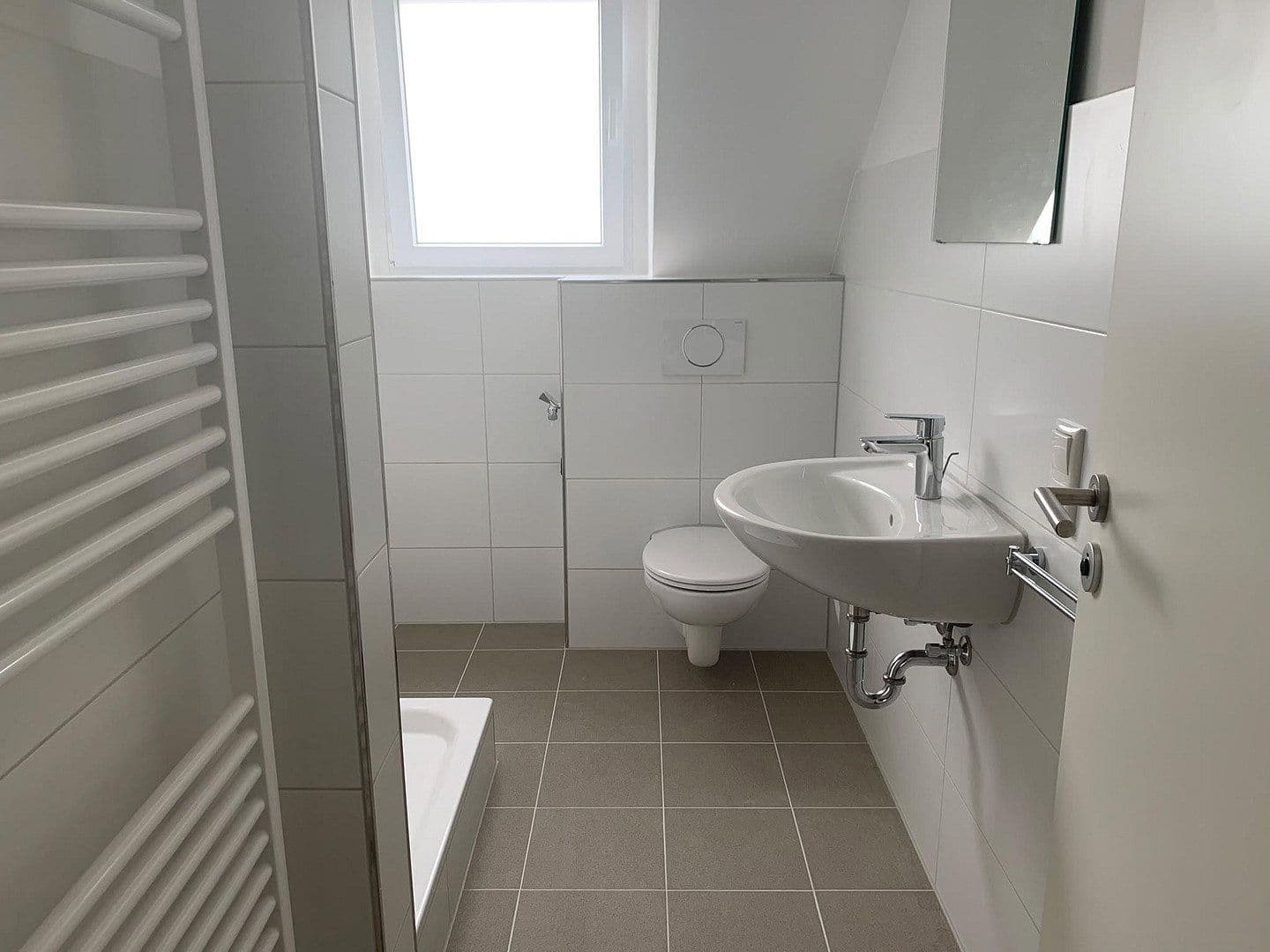 Pronájem bytu 2+1 60 m², Kaiserallee 31, Karlsruhe, Bádensko-Württembersko Pronájem bytu 2+1 60 m², Kaiserallee 31, Karlsruhe, Bádensko-Württembersko