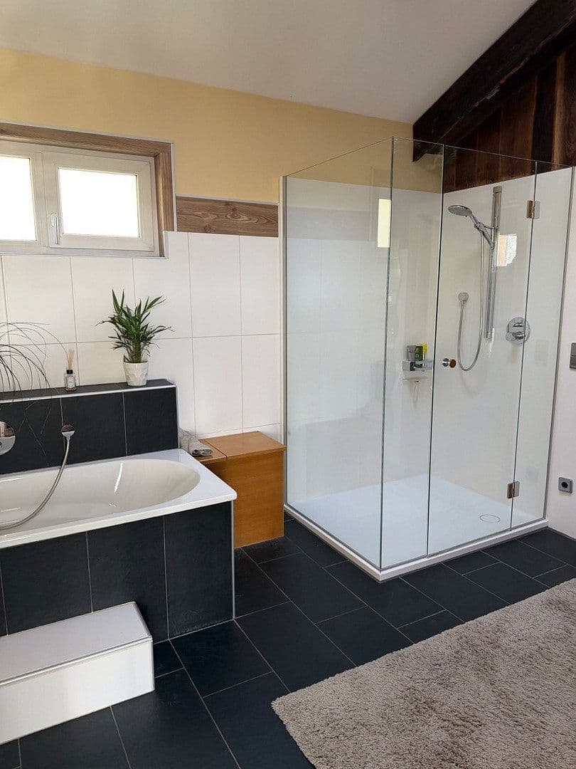 Prodej domu 180 m², pozemek 1.027 m², Rohrbach-Berg, Horní Rakousko Prodej domu 180 m², pozemek 1.027 m², Rohrbach-Berg, Horní Rakousko