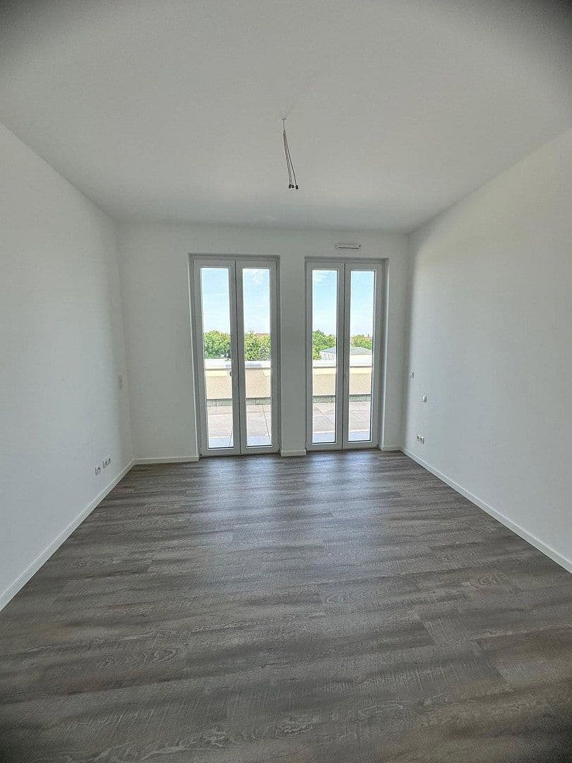 Pronájem bytu 2+1 78 m², Regener Straße 65, Berlin, Berlín Pronájem bytu 2+1 78 m², Regener Straße 65, Berlin, Berlín