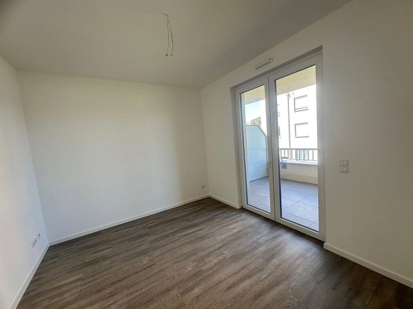 Pronájem bytu 3+1 78 m², Regener Straße 65, Berlin, Berlín Pronájem bytu 3+1 78 m², Regener Straße 65, Berlin, Berlín