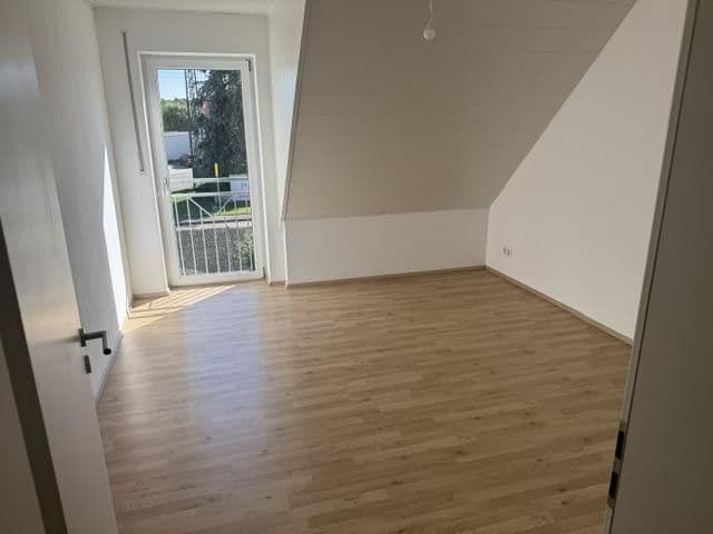 Prodej domu 150 m², pozemek 375 m², Frühlingsstraße 18, Schrobenhausen, Bavorsko Prodej domu 150 m², pozemek 375 m², Frühlingsstraße 18, Schrobenhausen, Bavorsko