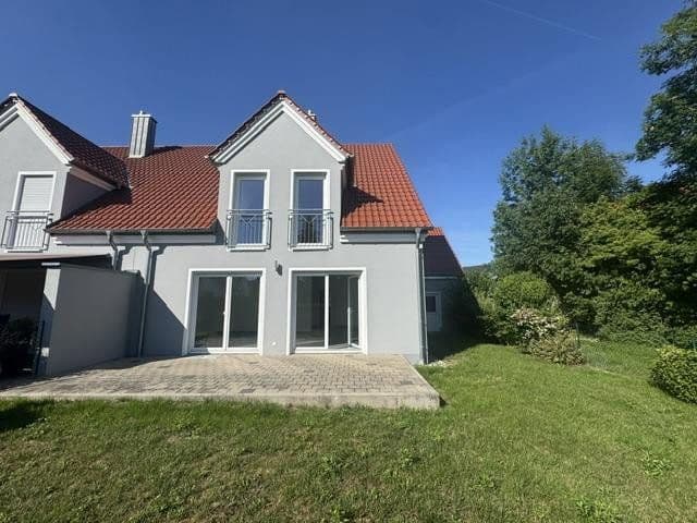 Prodej domu 150 m², pozemek 375 m², Frühlingsstraße 18, Schrobenhausen, Bavorsko Prodej domu 150 m², pozemek 375 m², Frühlingsstraße 18, Schrobenhausen, Bavorsko