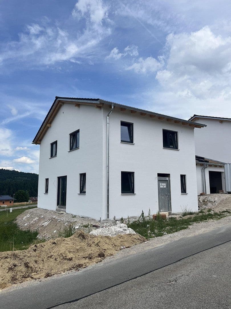 Prodej domu 133 m², pozemek 628 m², Geigen 111, Willmering, Bavorsko Prodej domu 133 m², pozemek 628 m², Geigen 111, Willmering, Bavorsko
