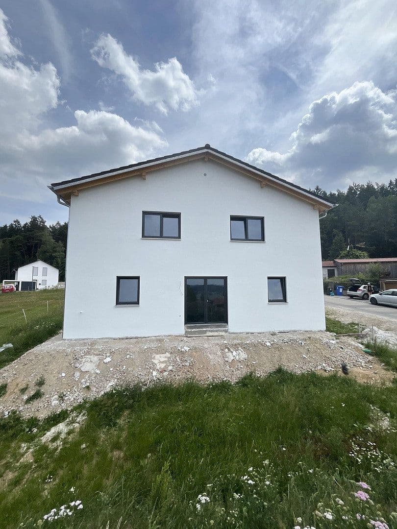 Prodej domu 133 m², pozemek 628 m², Geigen 111, Willmering, Bavorsko Prodej domu 133 m², pozemek 628 m², Geigen 111, Willmering, Bavorsko