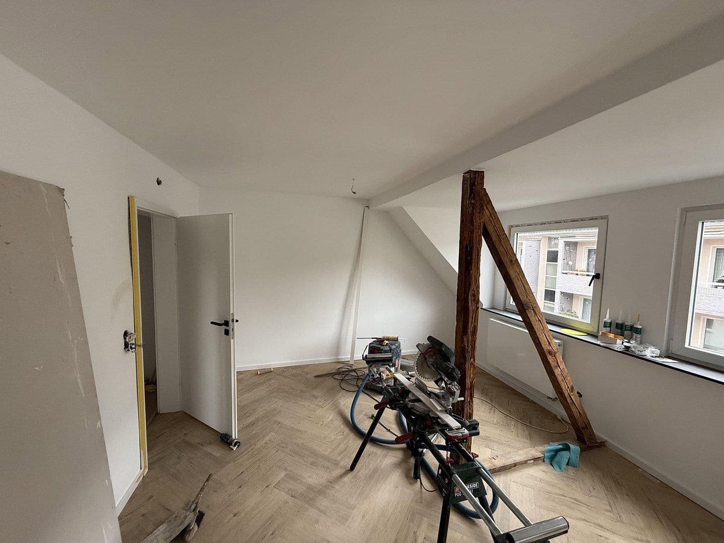 Pronájem bytu 2+1 38 m², Köln, Severní Porýní-Vestfálsko Pronájem bytu 2+1 38 m², Köln, Severní Porýní-Vestfálsko