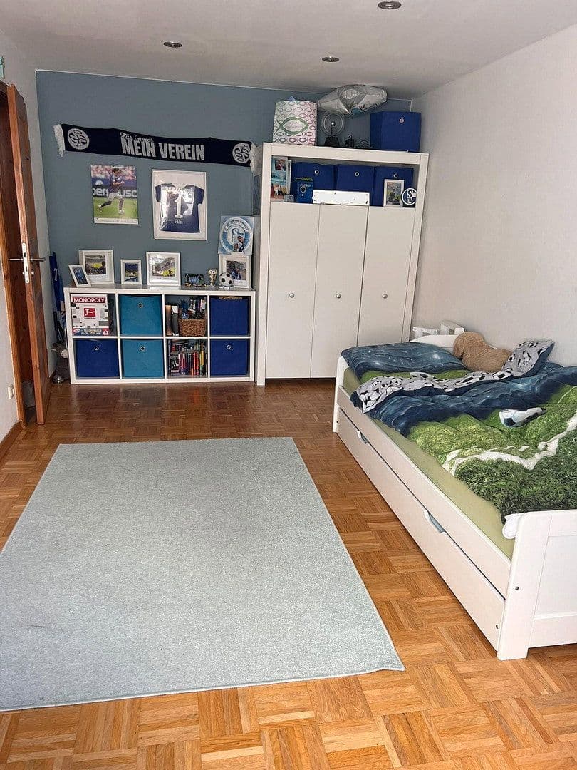 Prodej domu 126 m², pozemek 250 m², Gelsenkirchen, Severní Porýní-Vestfálsko Prodej domu 126 m², pozemek 250 m², Gelsenkirchen, Severní Porýní-Vestfálsko