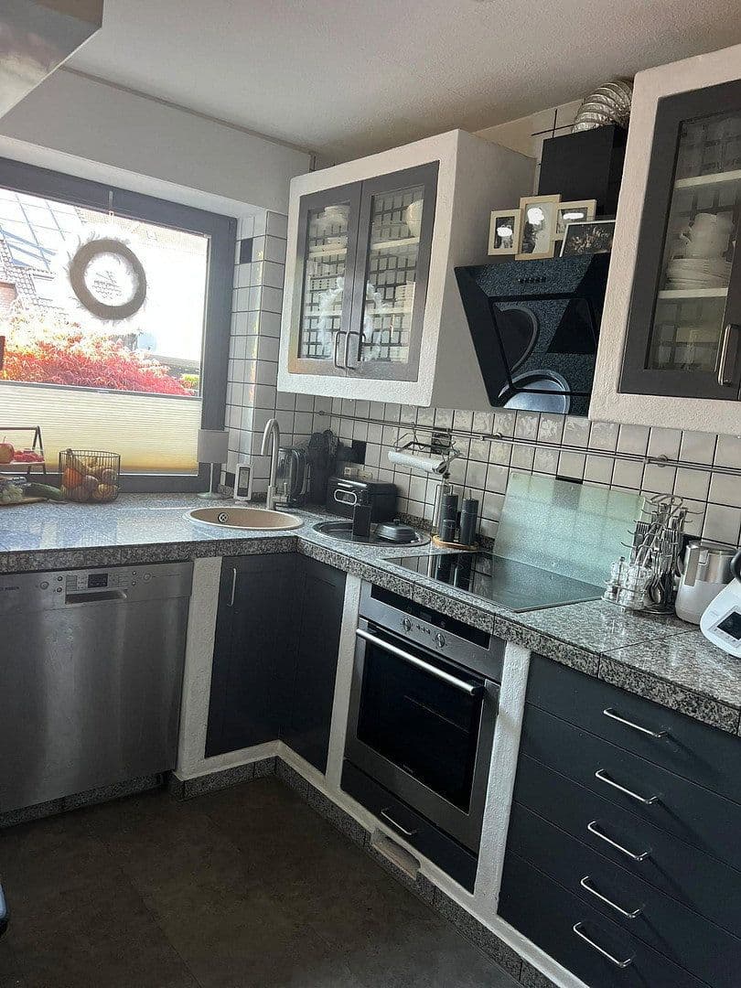 Prodej domu 126 m², pozemek 250 m², Gelsenkirchen, Severní Porýní-Vestfálsko Prodej domu 126 m², pozemek 250 m², Gelsenkirchen, Severní Porýní-Vestfálsko