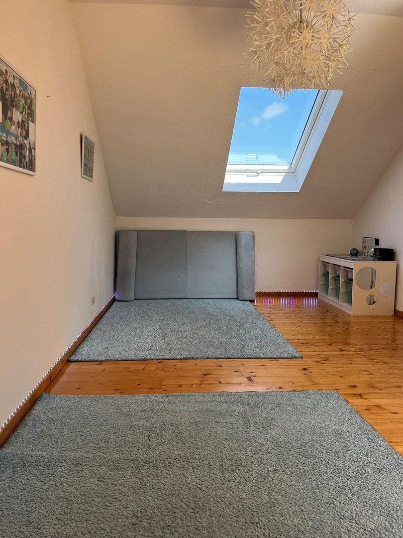 Prodej domu 126 m², pozemek 250 m², Gelsenkirchen, Severní Porýní-Vestfálsko Prodej domu 126 m², pozemek 250 m², Gelsenkirchen, Severní Porýní-Vestfálsko