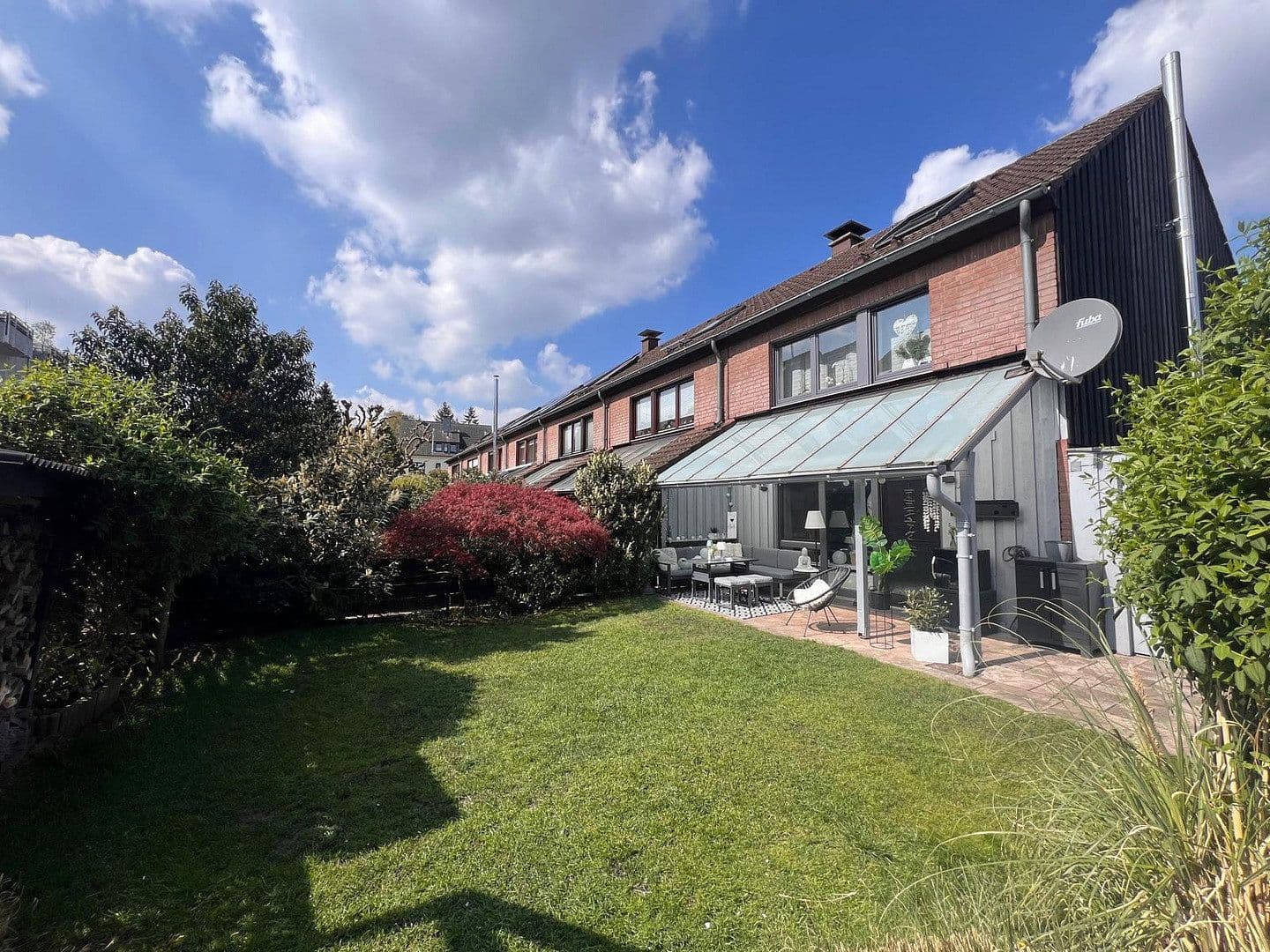 Prodej domu 126 m², pozemek 250 m², Gelsenkirchen, Severní Porýní-Vestfálsko Prodej domu 126 m², pozemek 250 m², Gelsenkirchen, Severní Porýní-Vestfálsko