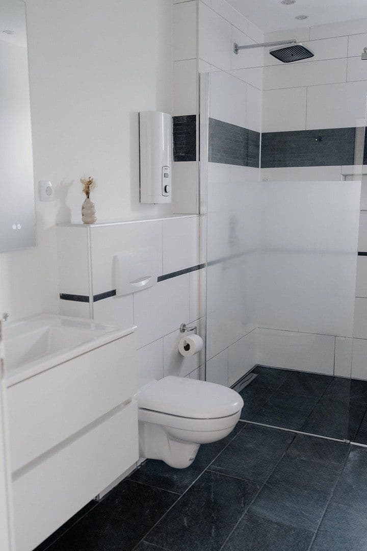 Prodej bytu 3+1 93 m², Orleansstrasse 1, Bremen, Bremen Prodej bytu 3+1 93 m², Orleansstrasse 1, Bremen, Bremen