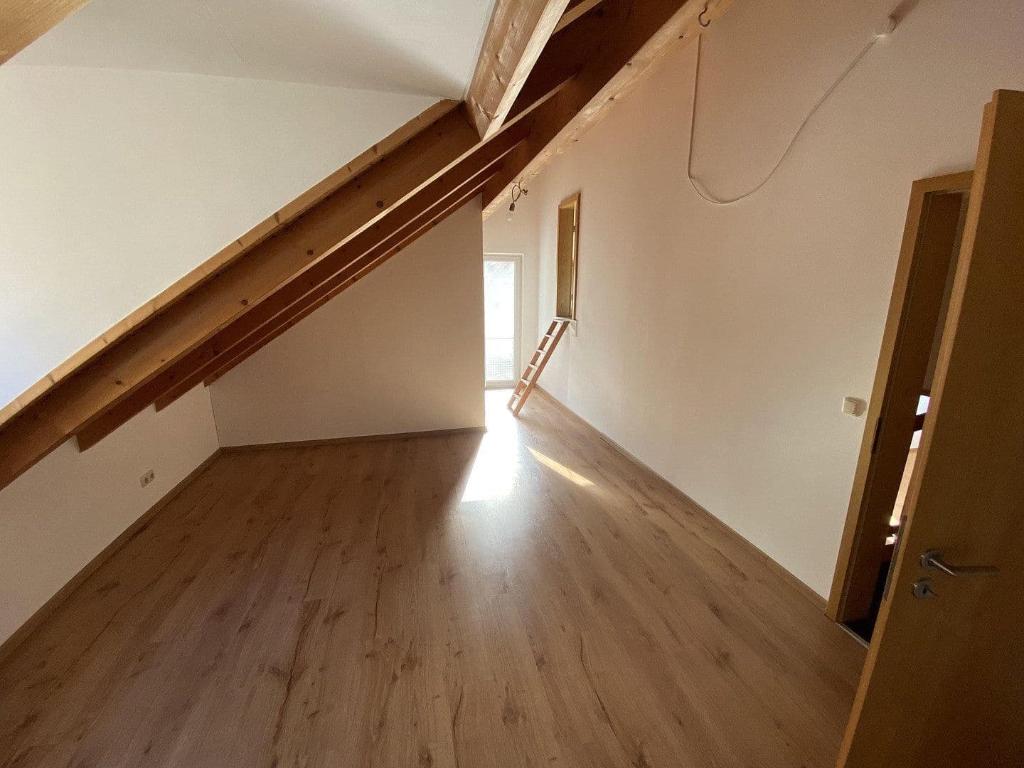 Prodej domu 117 m², pozemek 198 m², Pfaffenhofen, Bavorsko Prodej domu 117 m², pozemek 198 m², Pfaffenhofen, Bavorsko