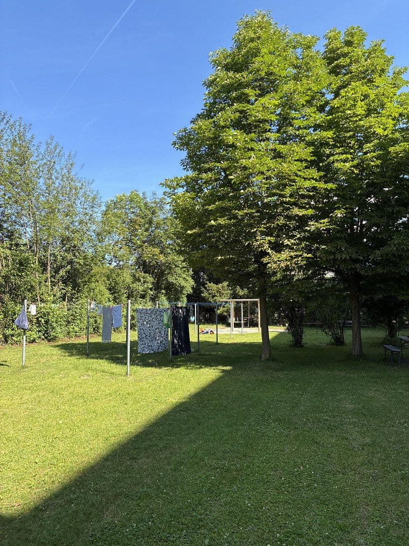 Pronájem bytu 2+1 44 m², Leipartstraße 14, München, Bavorsko Pronájem bytu 2+1 44 m², Leipartstraße 14, München, Bavorsko