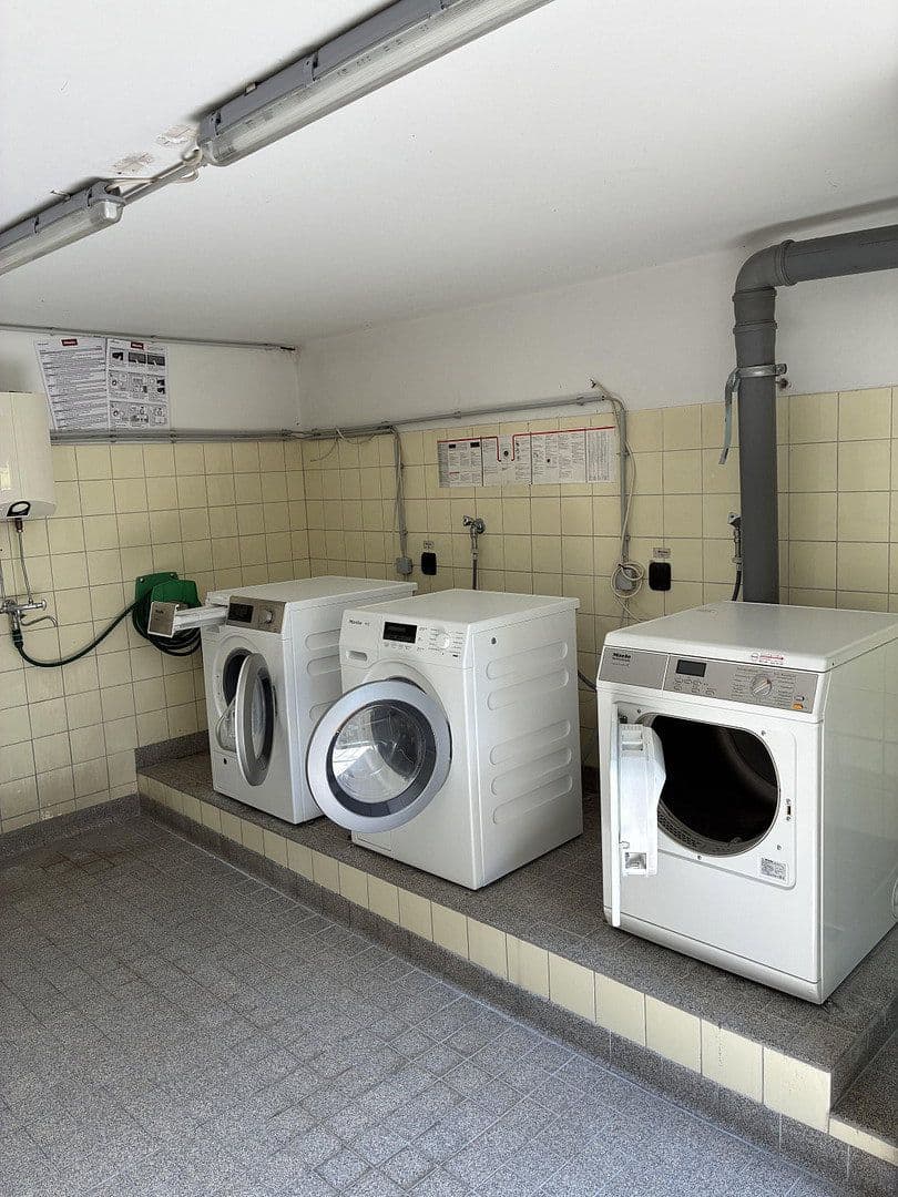 Pronájem bytu 2+1 44 m², Leipartstraße 14, München, Bavorsko Pronájem bytu 2+1 44 m², Leipartstraße 14, München, Bavorsko