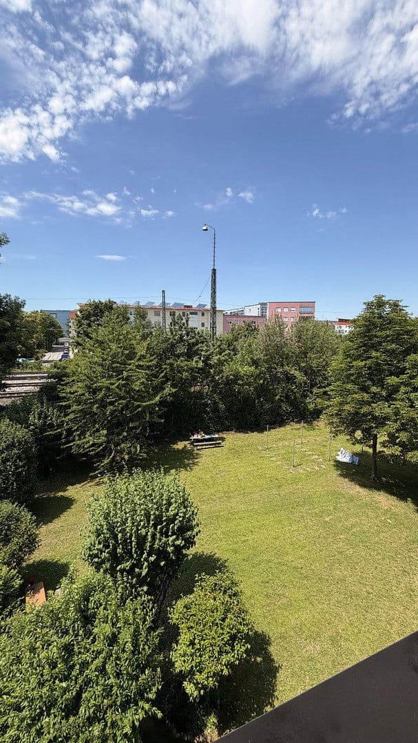 Pronájem bytu 2+1 44 m², Leipartstraße 14, München, Bavorsko Pronájem bytu 2+1 44 m², Leipartstraße 14, München, Bavorsko
