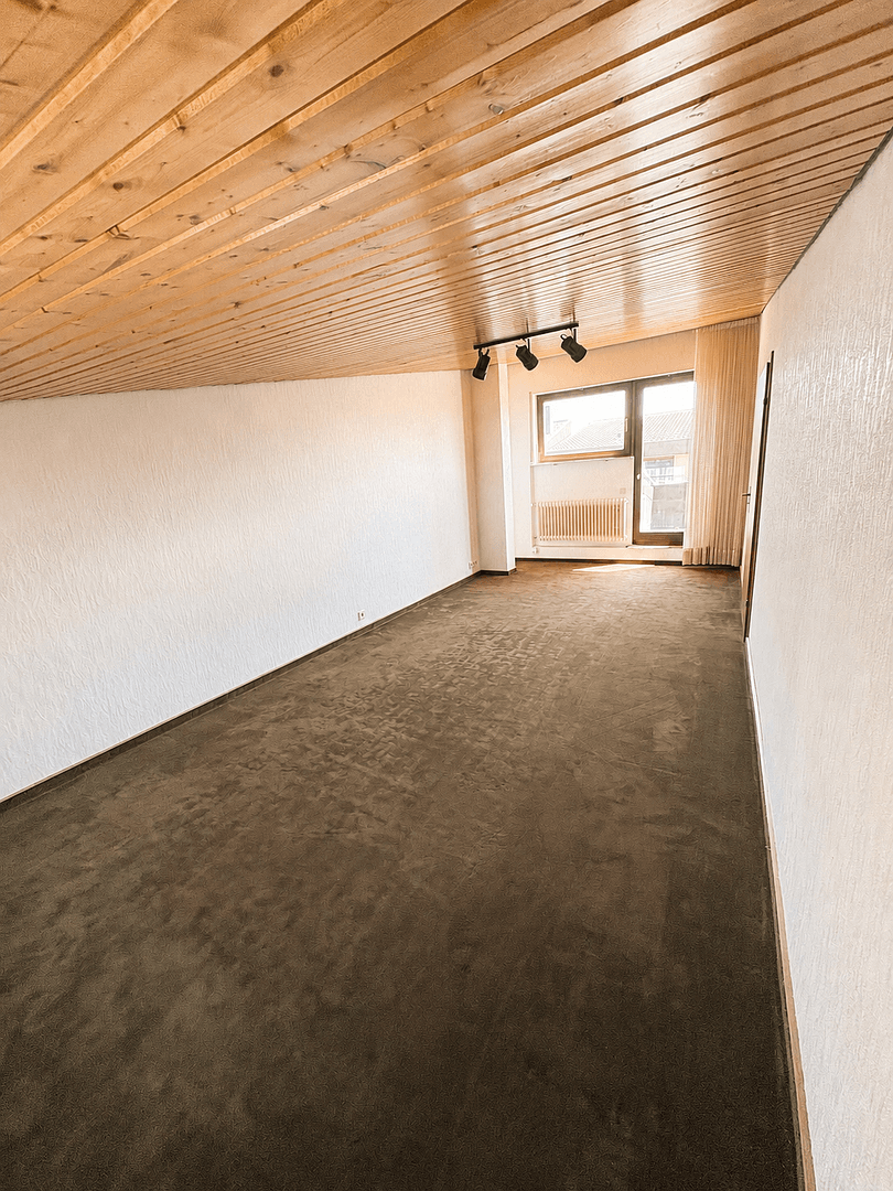 Prodej domu 166 m², pozemek 331 m², Goldäckerstraße, Leonberg, Bádensko-Württembersko Prodej domu 166 m², pozemek 331 m², Goldäckerstraße, Leonberg, Bádensko-Württembersko