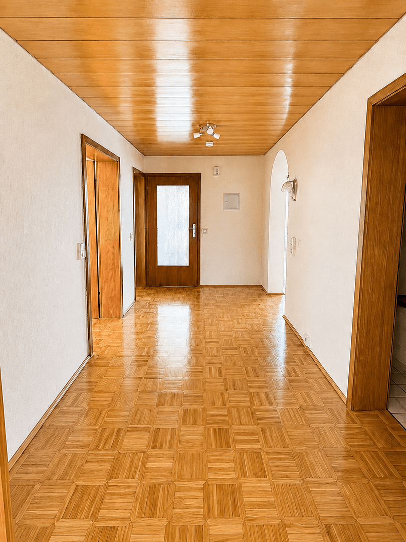 Prodej domu 166 m², pozemek 331 m², Goldäckerstraße, Leonberg, Bádensko-Württembersko Prodej domu 166 m², pozemek 331 m², Goldäckerstraße, Leonberg, Bádensko-Württembersko