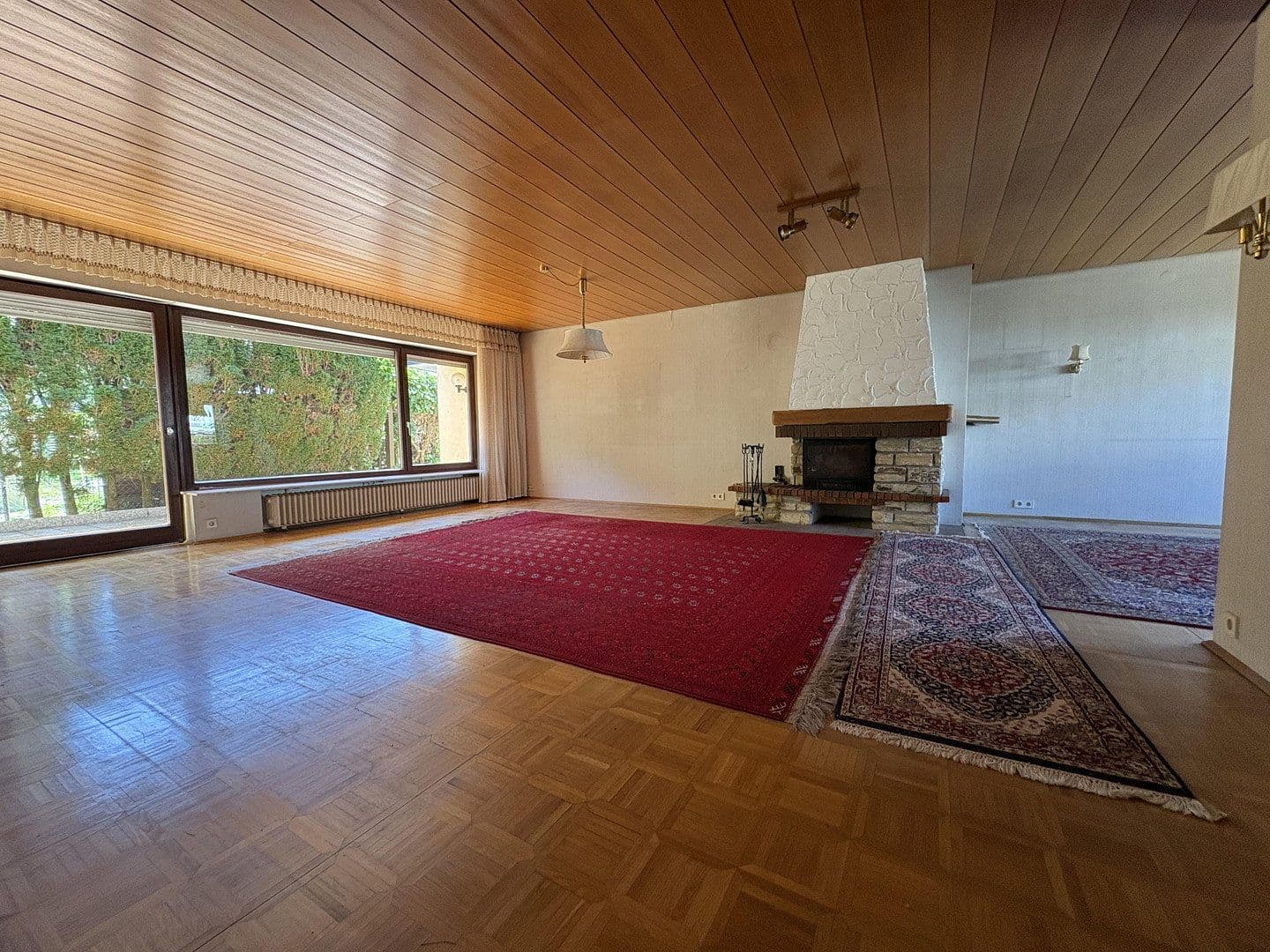 Prodej domu 166 m², pozemek 331 m², Goldäckerstraße, Leonberg, Bádensko-Württembersko Prodej domu 166 m², pozemek 331 m², Goldäckerstraße, Leonberg, Bádensko-Württembersko