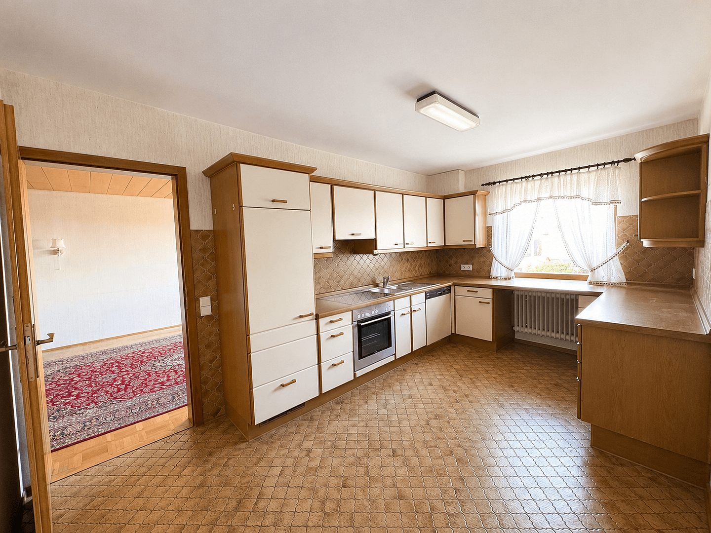 Prodej domu 166 m², pozemek 331 m², Goldäckerstraße, Leonberg, Bádensko-Württembersko Prodej domu 166 m², pozemek 331 m², Goldäckerstraße, Leonberg, Bádensko-Württembersko
