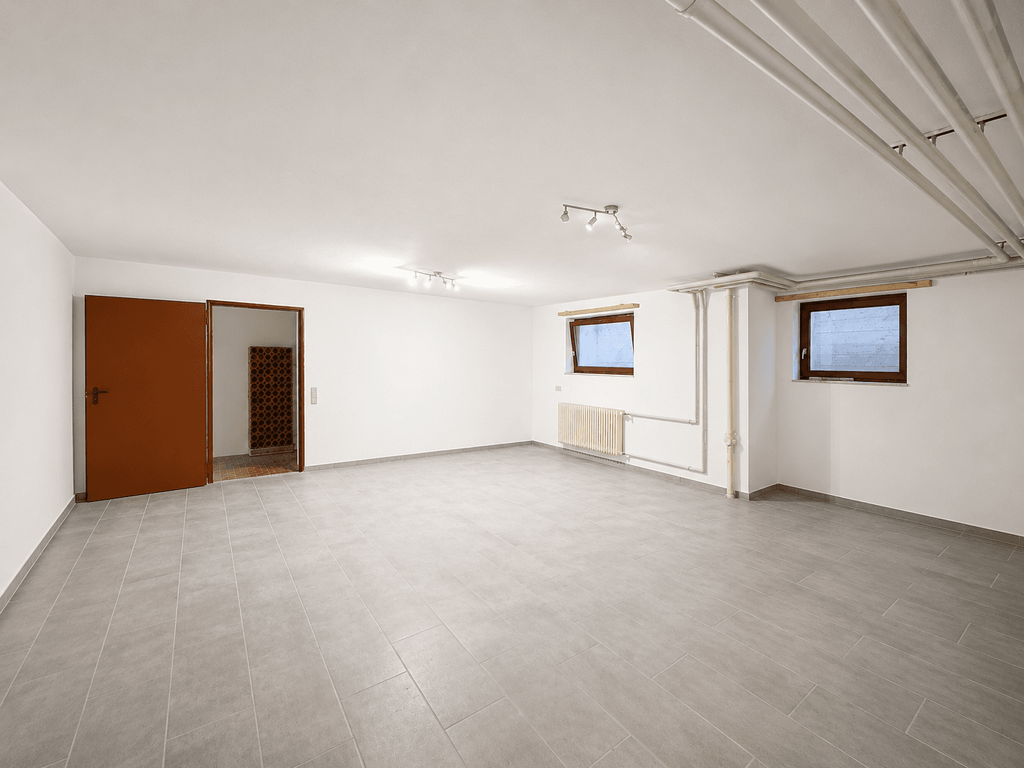 Prodej domu 166 m², pozemek 331 m², Goldäckerstraße, Leonberg, Bádensko-Württembersko Prodej domu 166 m², pozemek 331 m², Goldäckerstraße, Leonberg, Bádensko-Württembersko