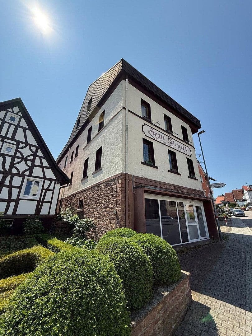 Pronájem bytu 2+kk 78 m², Ettlingen, Bádensko-Württembersko Pronájem bytu 2+kk 78 m², Ettlingen, Bádensko-Württembersko