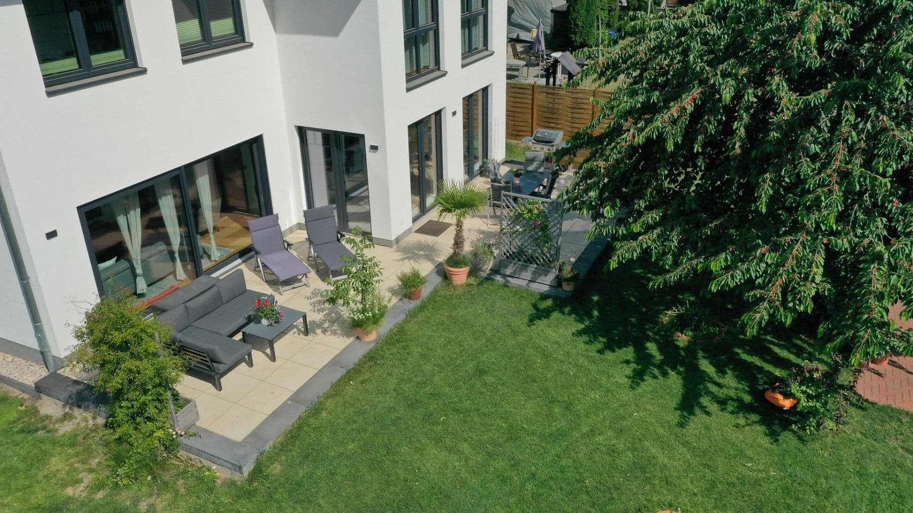 Prodej domu 267 m², pozemek 1.288 m², Falkensee, Braniborsko Prodej domu 267 m², pozemek 1.288 m², Falkensee, Braniborsko