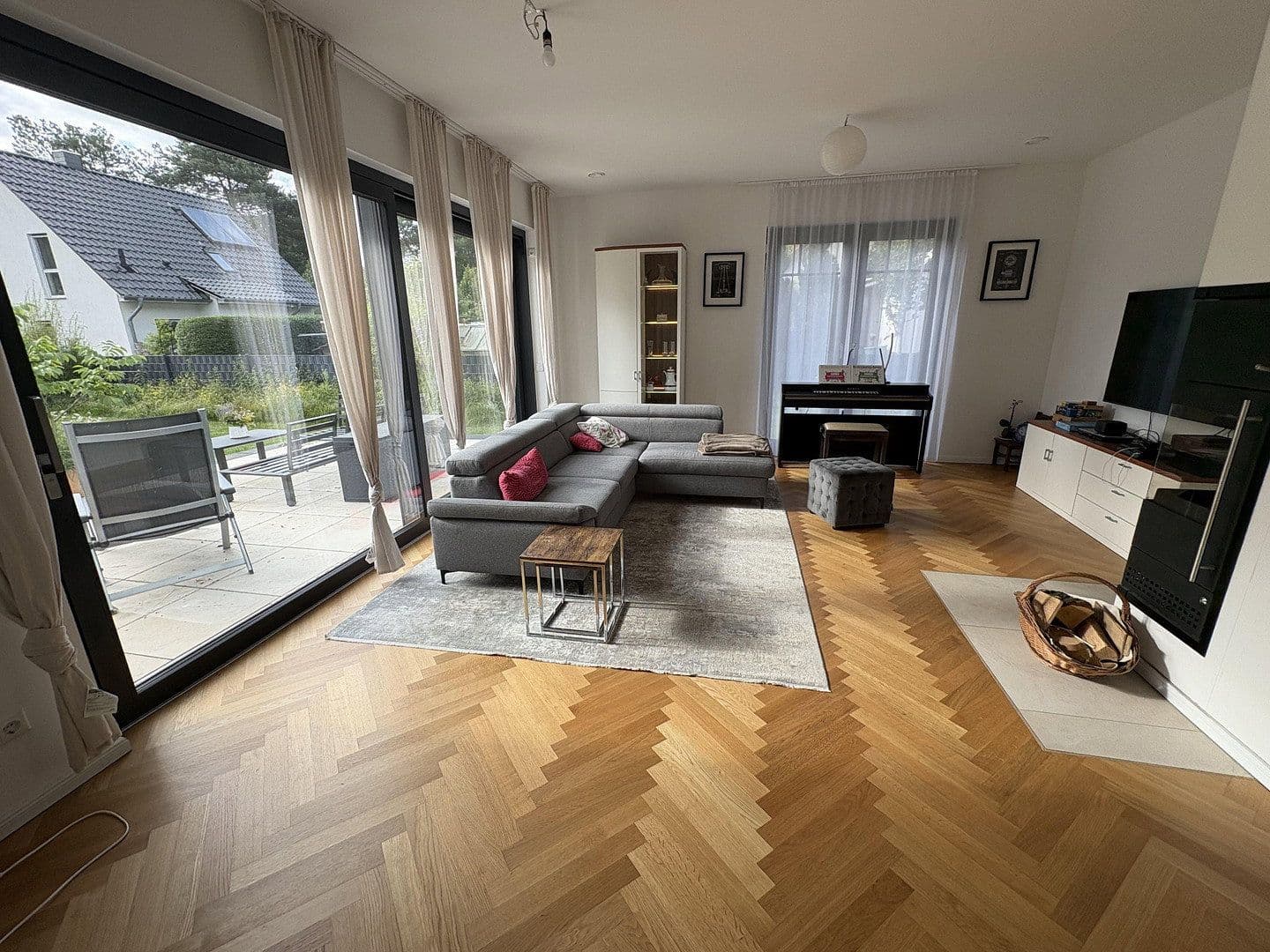 Prodej domu 267 m², pozemek 1.288 m², Falkensee, Braniborsko Prodej domu 267 m², pozemek 1.288 m², Falkensee, Braniborsko