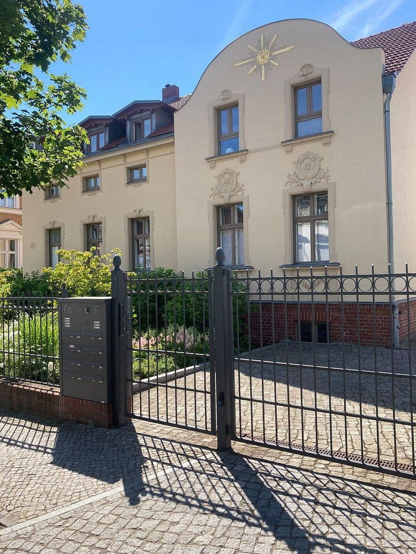 Pronájem bytu 5+1 145 m², Beyerstraße 6, Potsdam, Braniborsko Pronájem bytu 5+1 145 m², Beyerstraße 6, Potsdam, Braniborsko