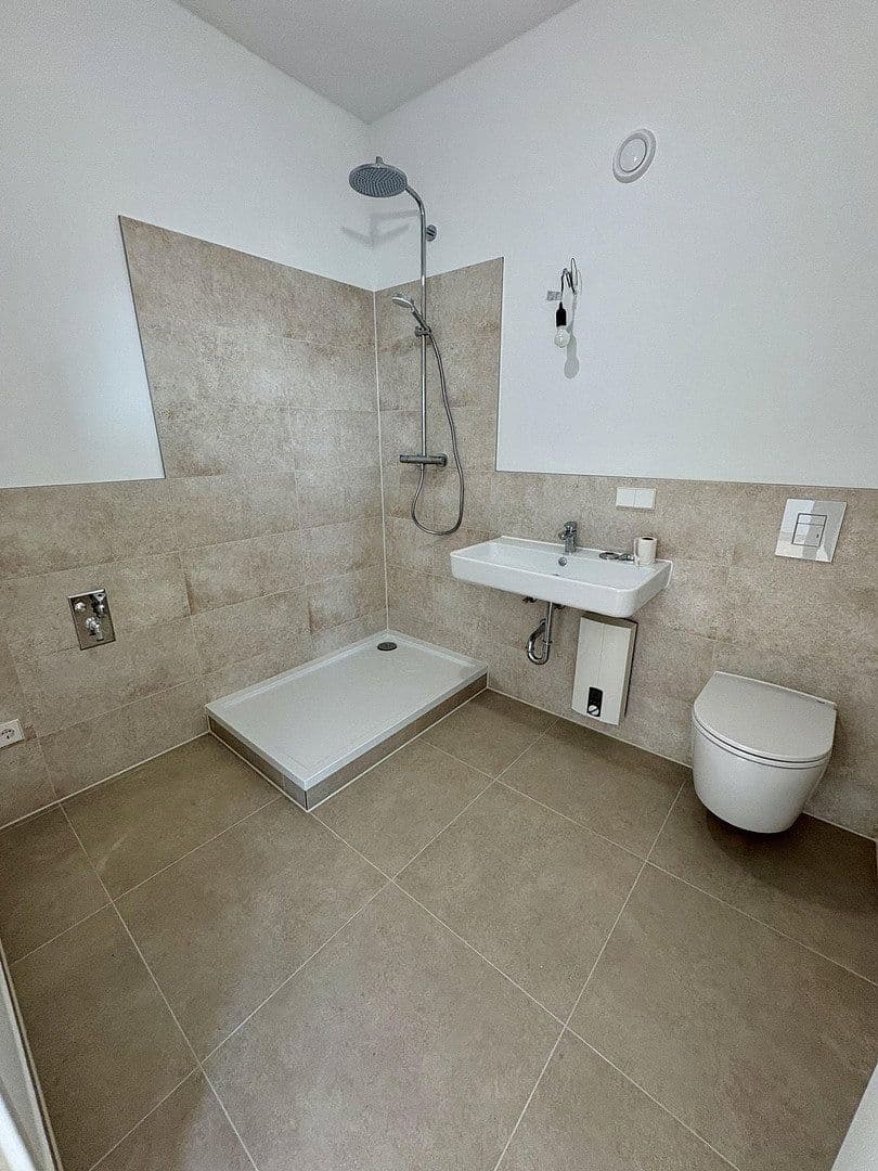 Prodej bytu 2+1 51 m², Berlin, Berlín Prodej bytu 2+1 51 m², Berlin, Berlín