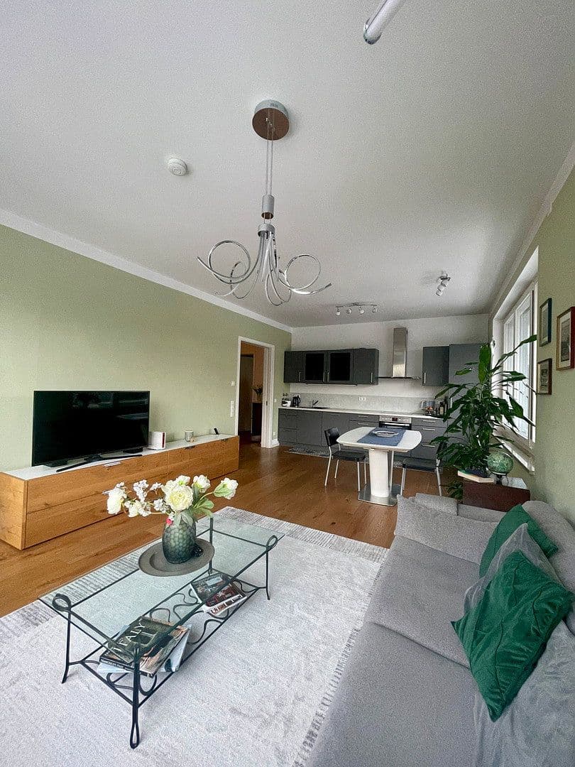 Prodej bytu 4+1 120 m², Berlin, Berlín Prodej bytu 4+1 120 m², Berlin, Berlín