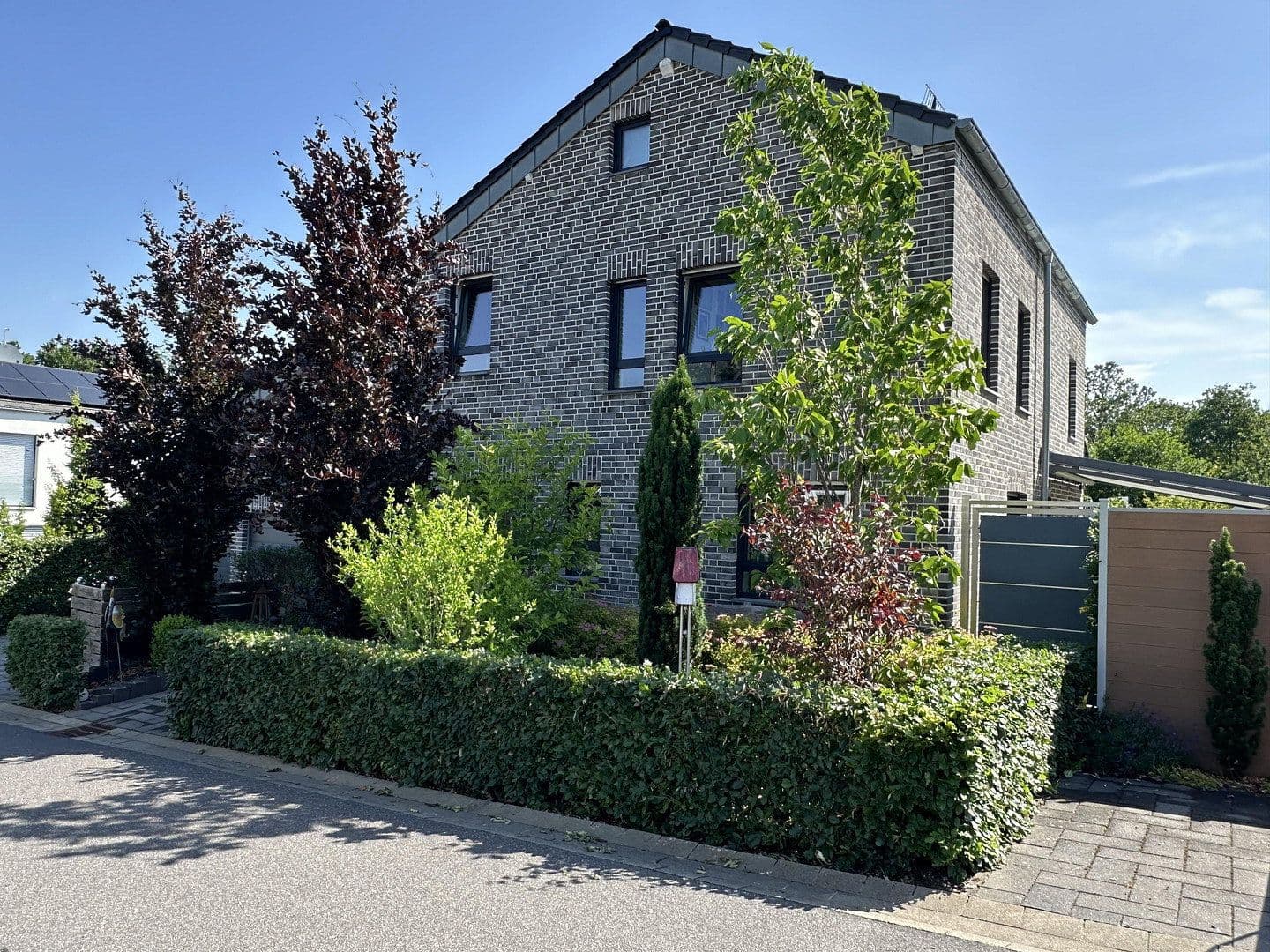 Prodej domu 220 m², pozemek 766 m², Roetgen, Severní Porýní-Vestfálsko Prodej domu 220 m², pozemek 766 m², Roetgen, Severní Porýní-Vestfálsko