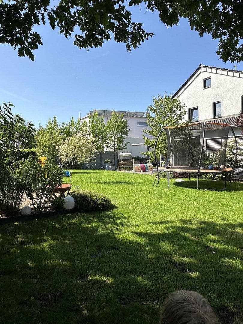Prodej domu 220 m², pozemek 766 m², Roetgen, Severní Porýní-Vestfálsko Prodej domu 220 m², pozemek 766 m², Roetgen, Severní Porýní-Vestfálsko