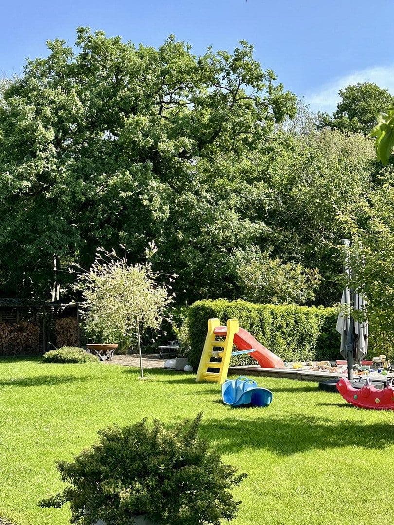 Prodej domu 220 m², pozemek 766 m², Roetgen, Severní Porýní-Vestfálsko Prodej domu 220 m², pozemek 766 m², Roetgen, Severní Porýní-Vestfálsko
