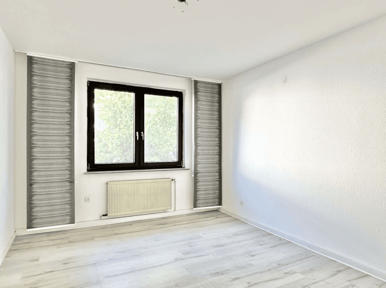 Prodej bytu 3+1 85 m², Köln, Severní Porýní-Vestfálsko Prodej bytu 3+1 85 m², Köln, Severní Porýní-Vestfálsko