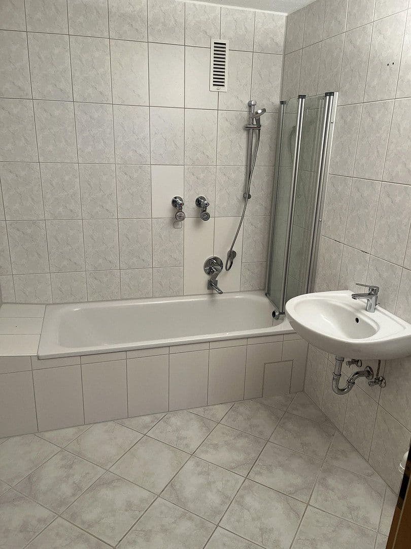 Pronájem bytu 3+1 89 m², Schwetzingen, Bádensko-Württembersko Pronájem bytu 3+1 89 m², Schwetzingen, Bádensko-Württembersko