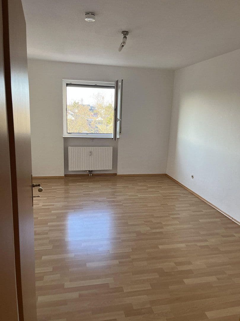 Pronájem bytu 3+1 89 m², Schwetzingen, Bádensko-Württembersko Pronájem bytu 3+1 89 m², Schwetzingen, Bádensko-Württembersko