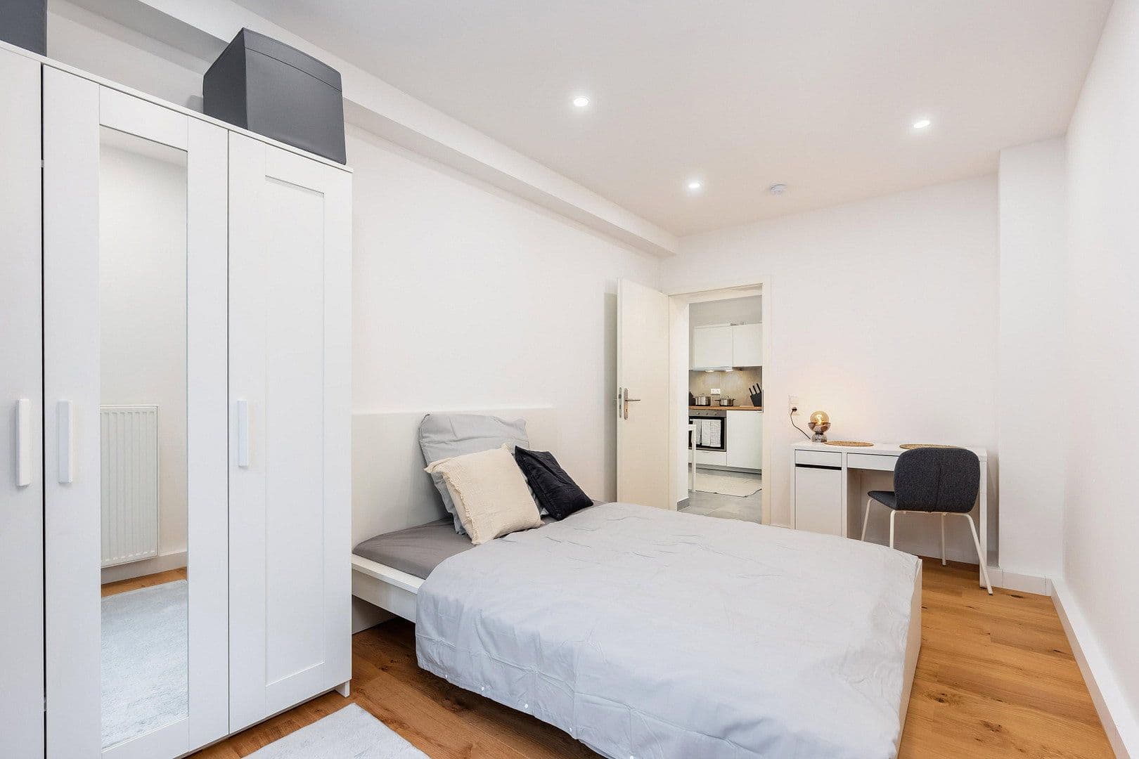 Prodej bytu 4+1 70 m², Köln, Severní Porýní-Vestfálsko Prodej bytu 4+1 70 m², Köln, Severní Porýní-Vestfálsko
