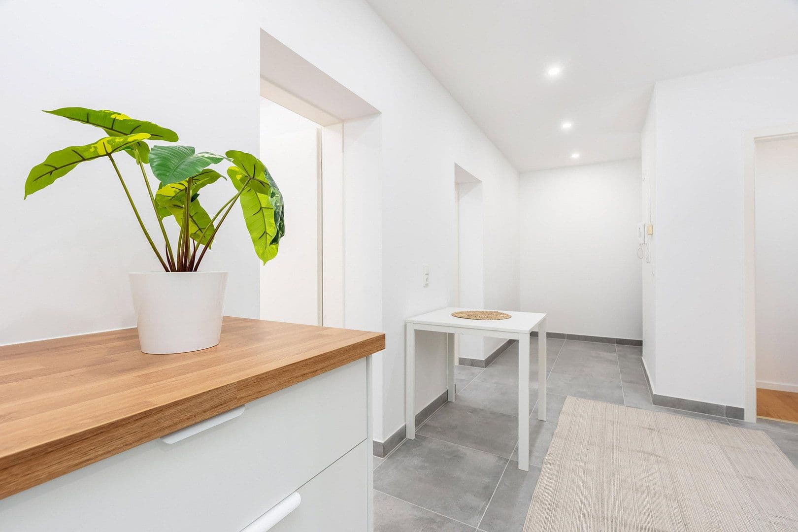Prodej bytu 4+1 70 m², Köln, Severní Porýní-Vestfálsko Prodej bytu 4+1 70 m², Köln, Severní Porýní-Vestfálsko