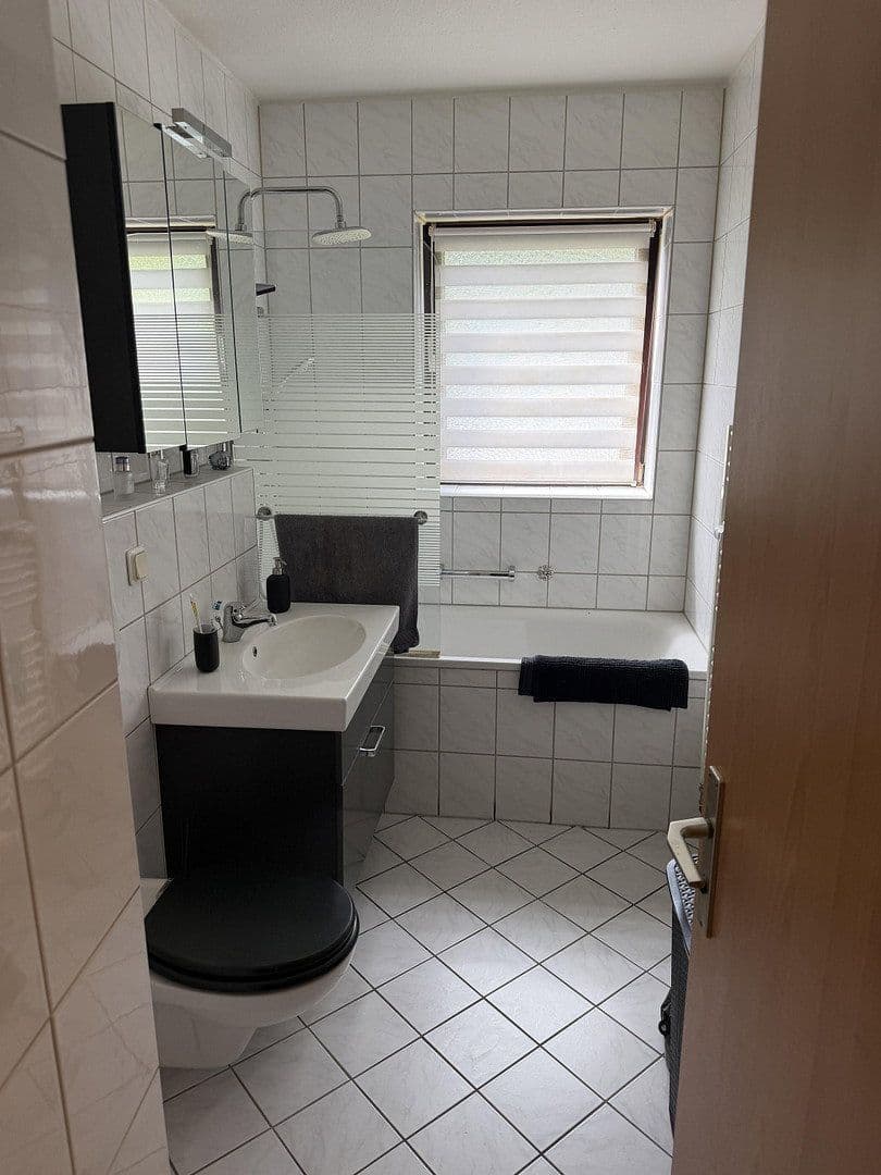 Pronájem bytu 3+kk 80 m², Teutoburgerstr. 121, Oberhausen, Severní Porýní-Vestfálsko Pronájem bytu 3+kk 80 m², Teutoburgerstr. 121, Oberhausen, Severní Porýní-Vestfálsko