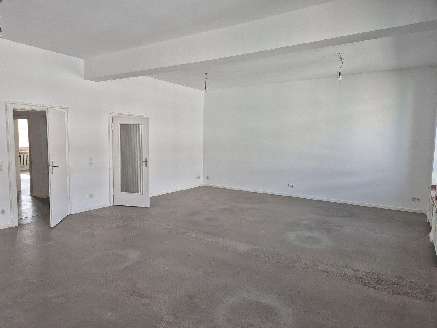 Pronájem kanceláře 160 m², Düsseldorf, Severní Porýní-Vestfálsko Pronájem kanceláře 160 m², Düsseldorf, Severní Porýní-Vestfálsko