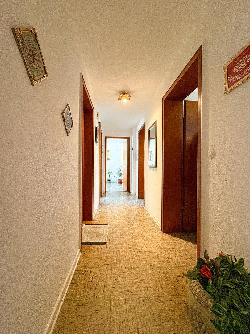 Prodej domu 166 m², pozemek 1.043 m², Hamm (Sieg), Porýní-Falc Prodej domu 166 m², pozemek 1.043 m², Hamm (Sieg), Porýní-Falc