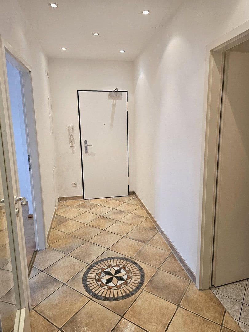 Prodej bytu 3+1 92 m², Erika-Cremer-Straße 15, München, Bavorsko Prodej bytu 3+1 92 m², Erika-Cremer-Straße 15, München, Bavorsko