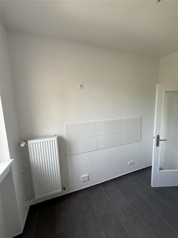 Pronájem bytu 1+1 43 m², Neuendorfer Str. 99, Berlin, Berlín Pronájem bytu 1+1 43 m², Neuendorfer Str. 99, Berlin, Berlín